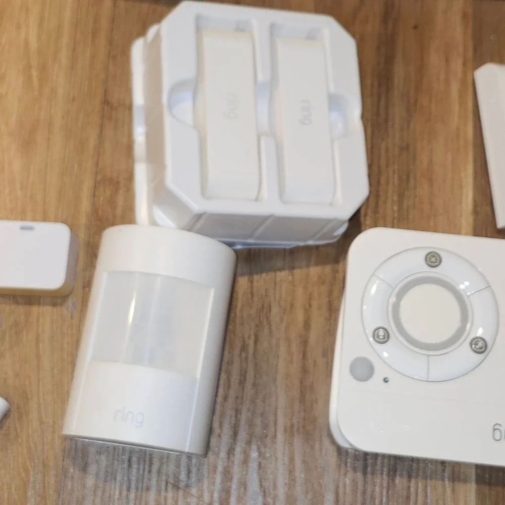 SimpliSafe/Ring Alarm Security Components Wireless‎ Motion Entry Sensors Camera